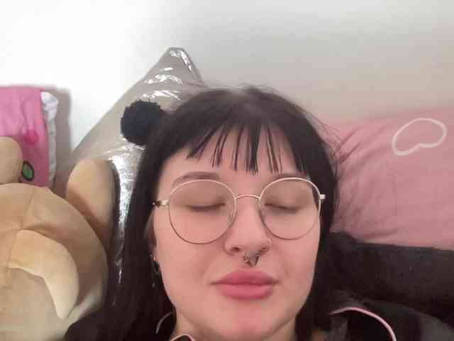 ShellyFire Live Webcam on BongaCams