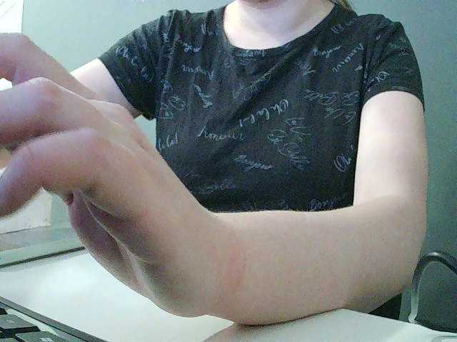 Darinac's BongaCams show and profile