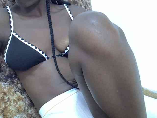 Ebonyslim webcam