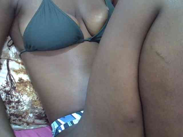 Ebonyslim webcam