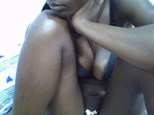 Ebonyslim webcam