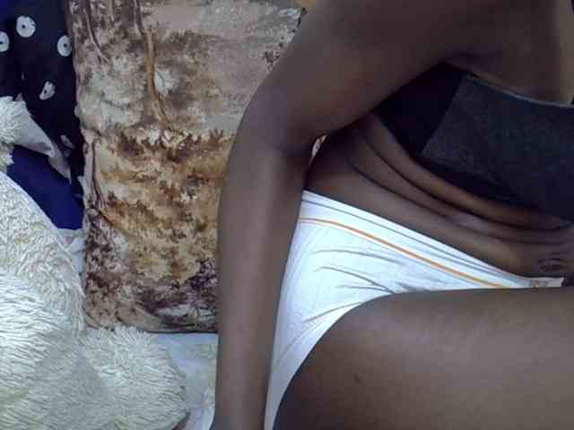 Ebonyslim webcam