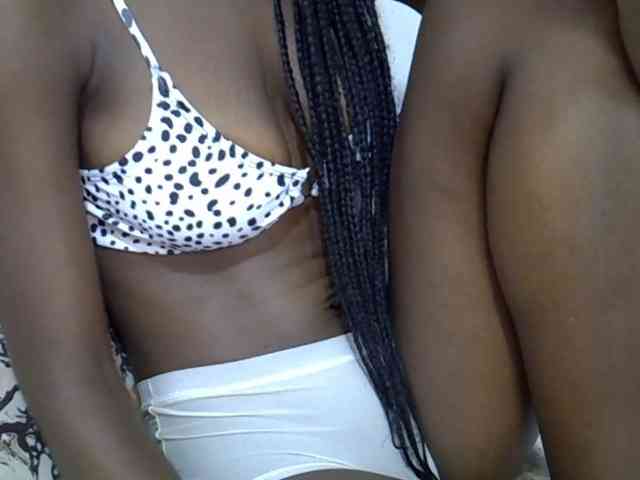 Ebonyslim webcam