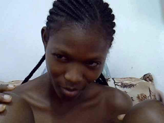 Ebonyslim webcam