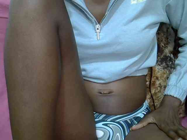 Ebonyslim webcam