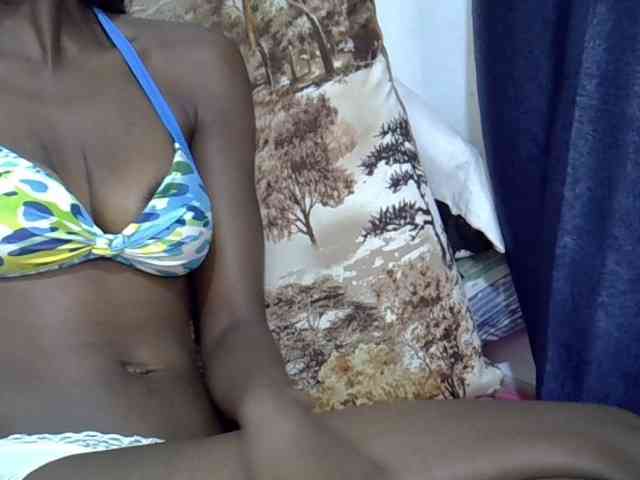 Ebonyslim webcam