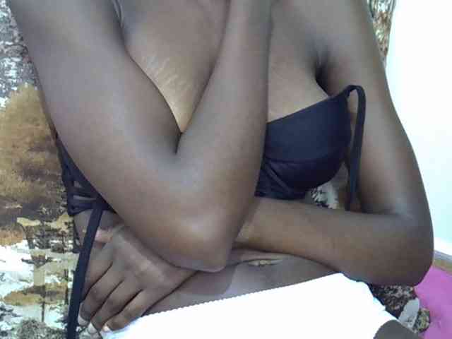 Ebonyslim webcam