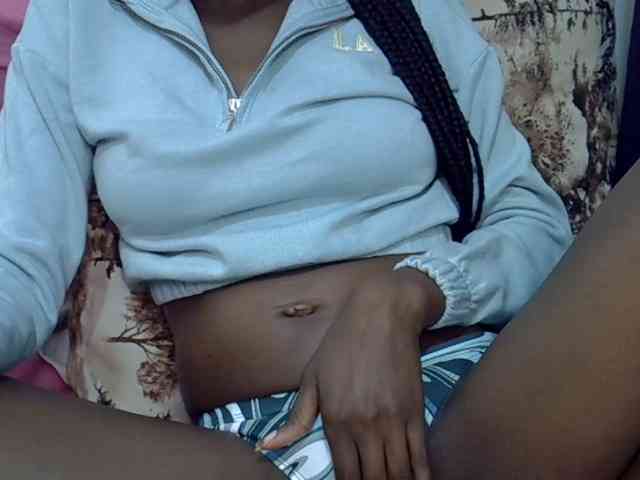 Ebonyslim webcam