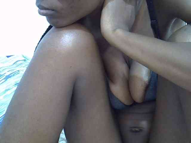 Ebonyslim webcam