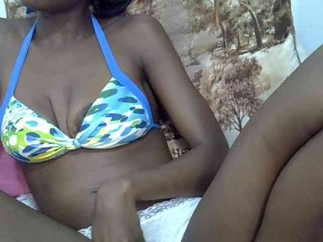 Ebonyslim webcam