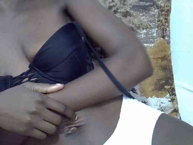 Ebonyslim webcam