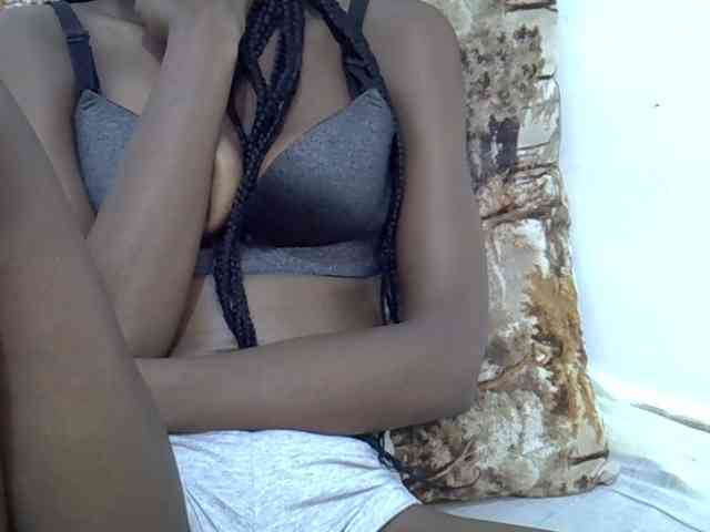 Ebonyslim webcam