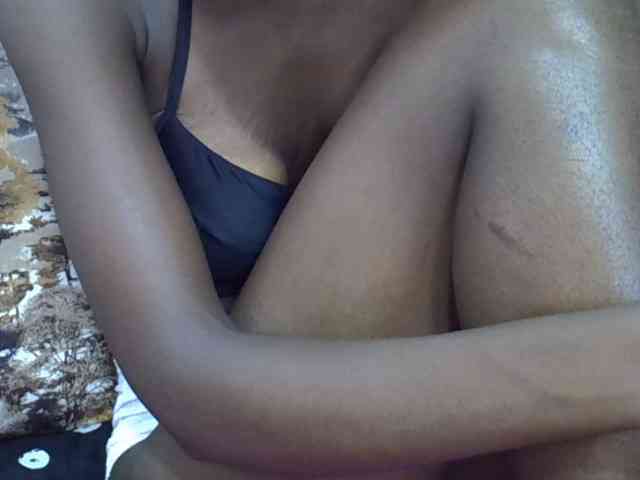 Ebonyslim webcam