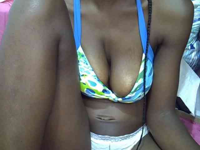 Ebonyslim webcam