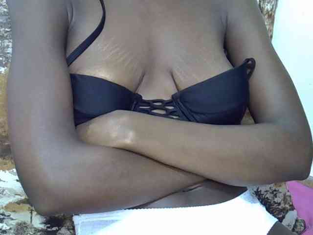 Ebonyslim webcam