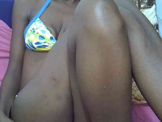 Ebonyslim webcam
