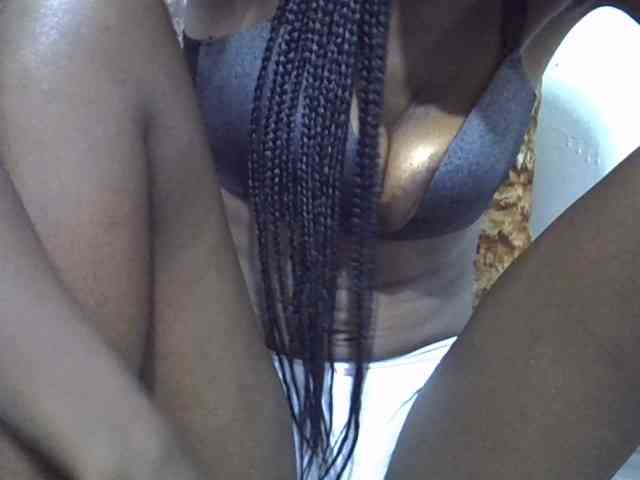Ebonyslim webcam