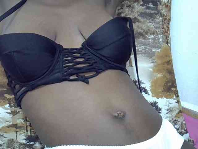 Ebonyslim webcam