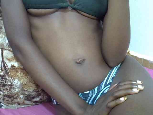 Ebonyslim webcam