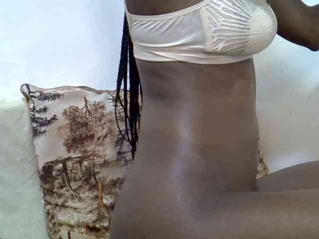 Ebonyslim webcam