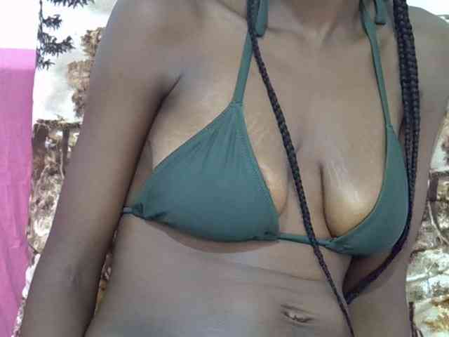 Ebonyslim webcam