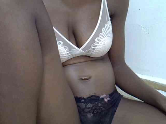 Ebonyslim webcam