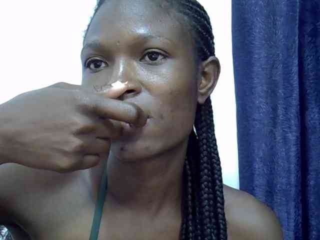 Ebonyslim webcam