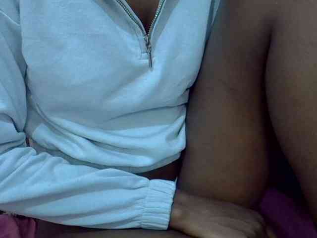 Ebonyslim webcam