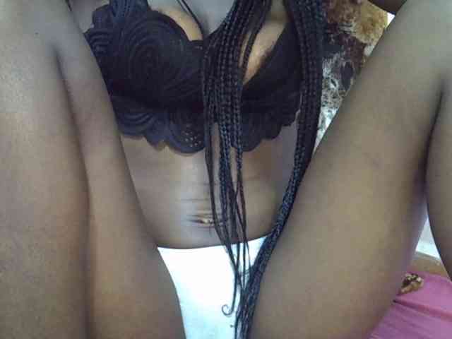 Ebonyslim webcam