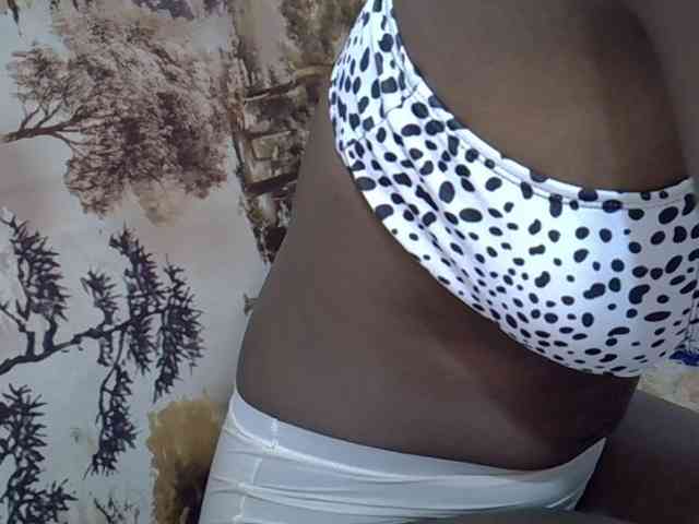 Ebonyslim webcam