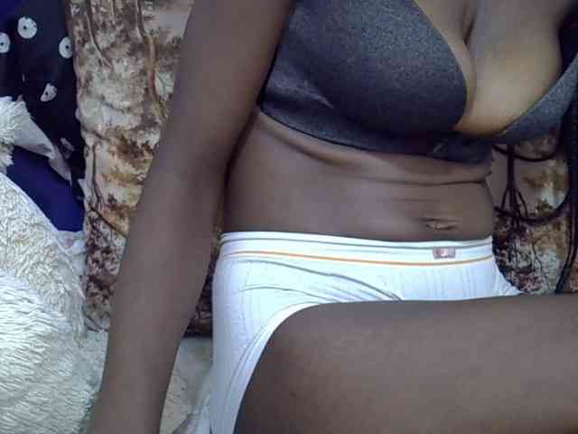 Ebonyslim webcam