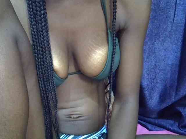 Ebonyslim webcam