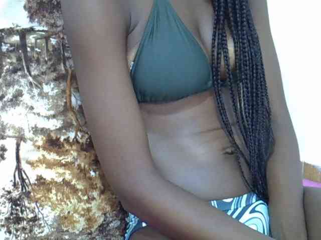 Ebonyslim webcam