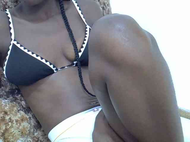 Ebonyslim webcam