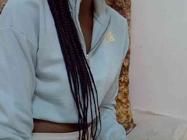 Ebonyslim webcam