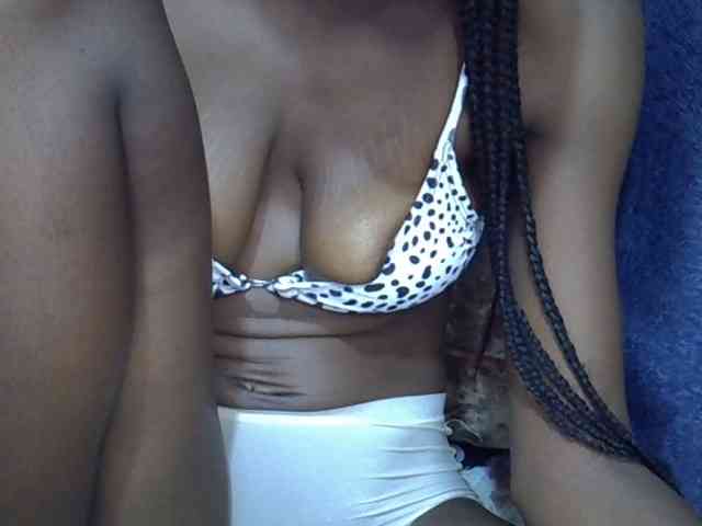 Ebonyslim webcam
