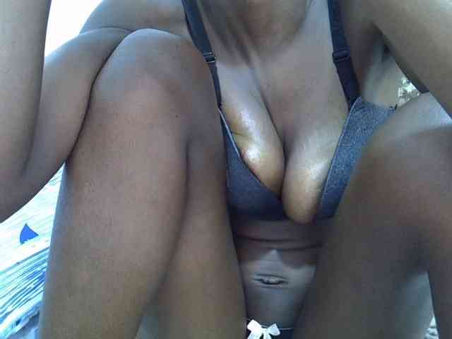 Ebonyslim webcam