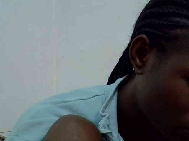 Ebonyslim webcam