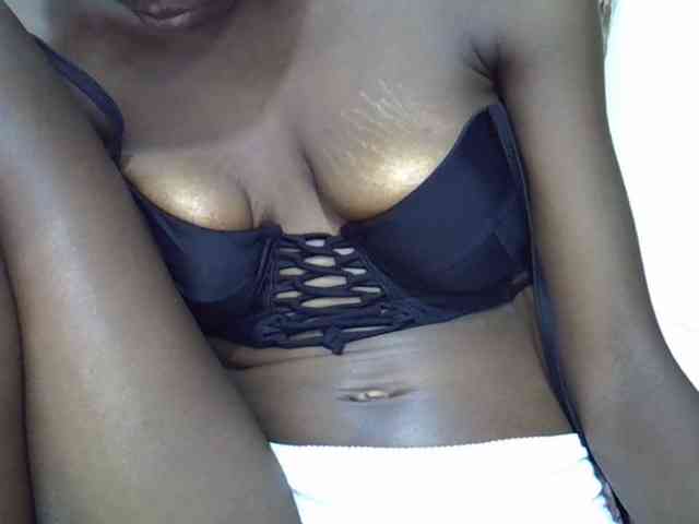 Ebonyslim webcam