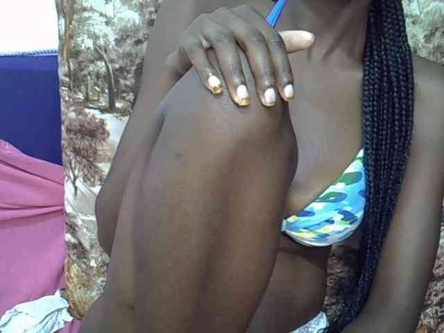 Ebonyslim webcam