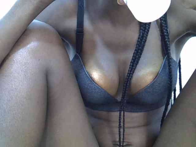 Ebonyslim webcam