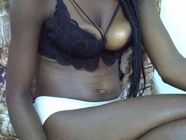 Ebonyslim webcam