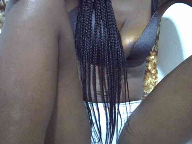 Ebonyslim webcam