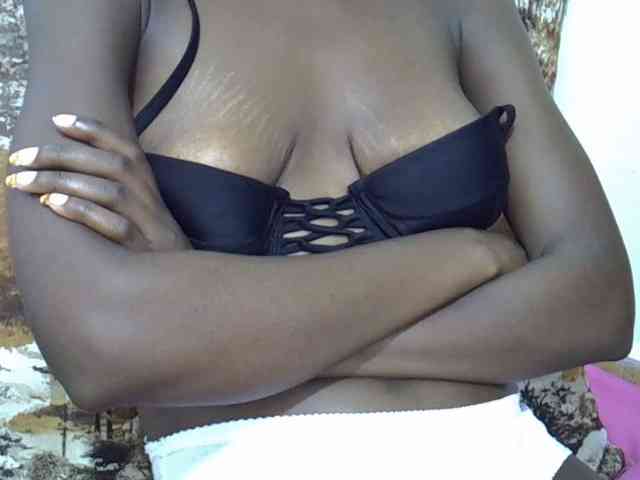 Ebonyslim webcam