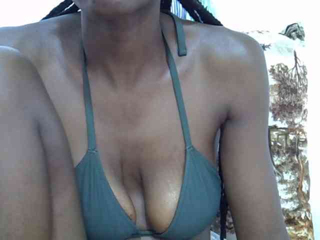 Ebonyslim webcam