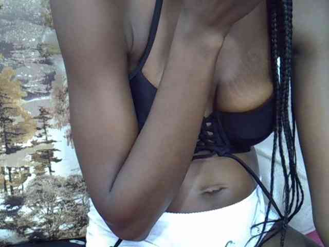 Ebonyslim webcam