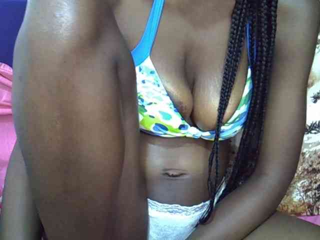 Ebonyslim webcam