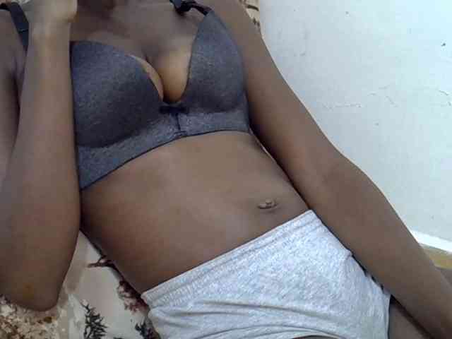 Ebonyslim webcam