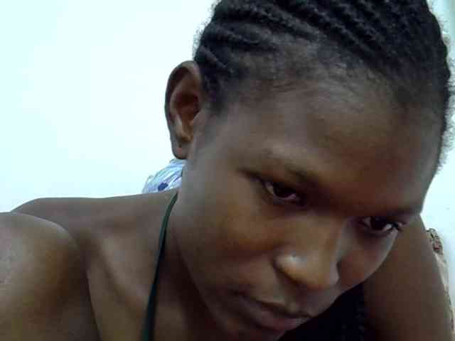 Ebonyslim webcam
