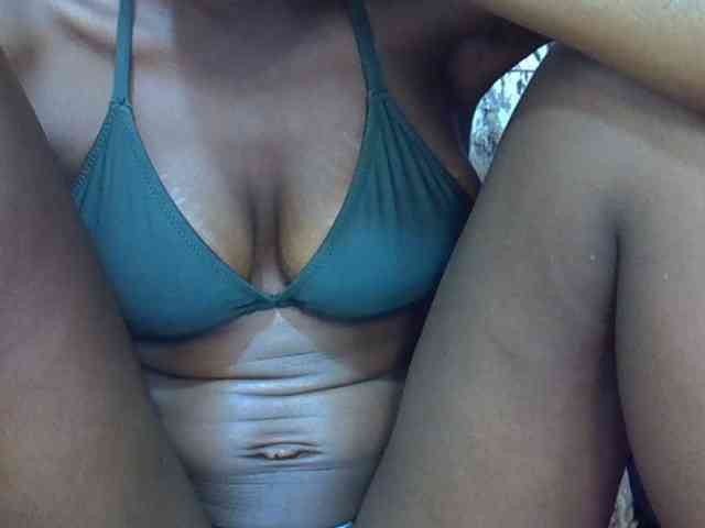 Ebonyslim webcam